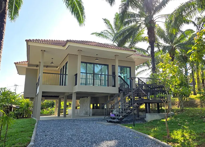Krabi Green Hill Pool Villas