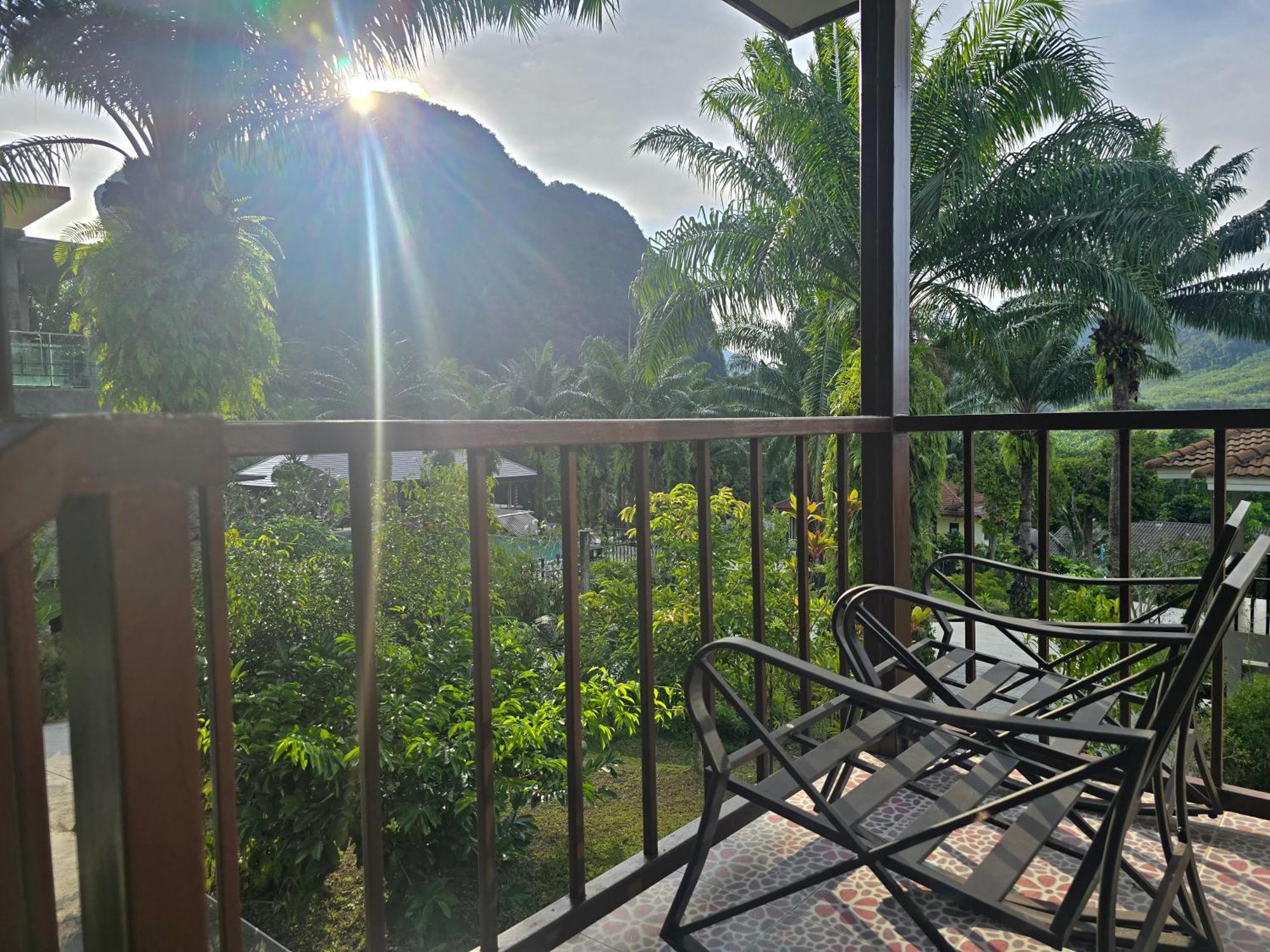 Krabi Hill Pool Ban Nong Thale