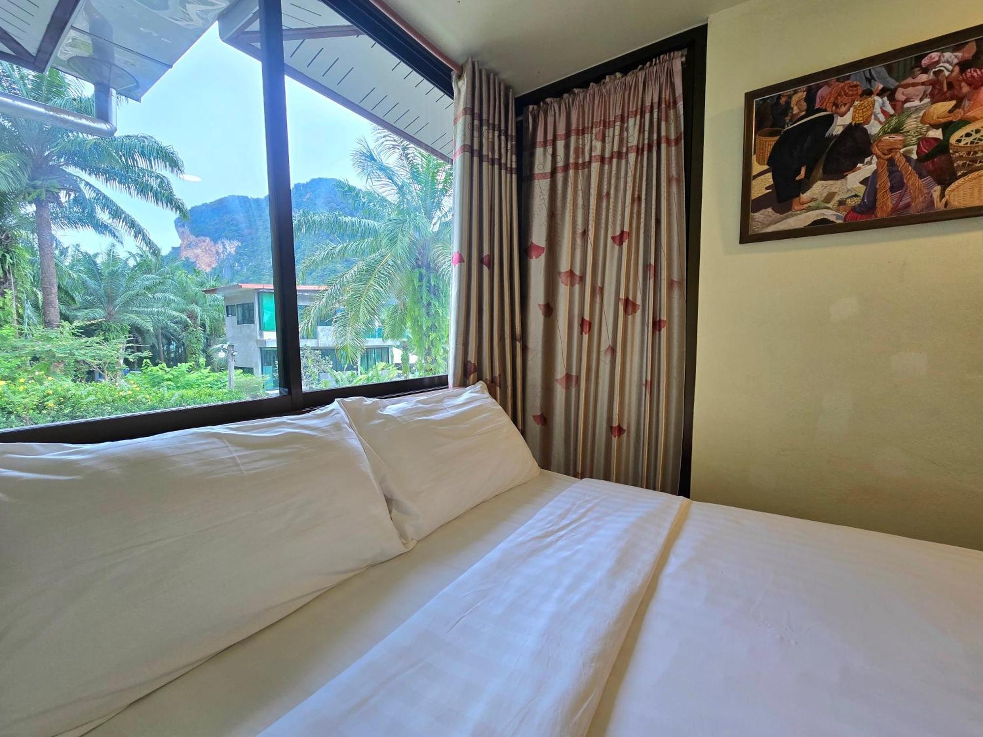 Krabi Hill Pool Villa