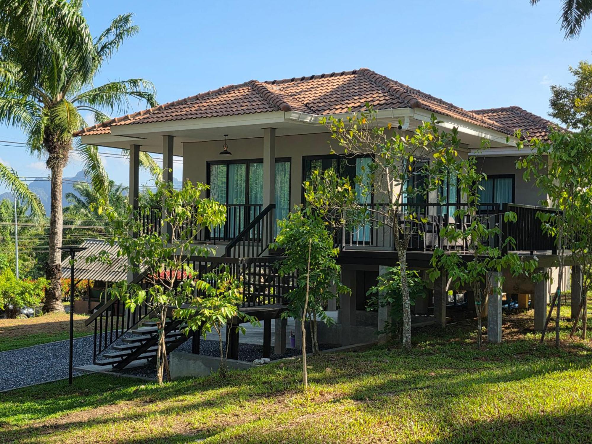 Krabi Hill Pool Ban Nong Thale